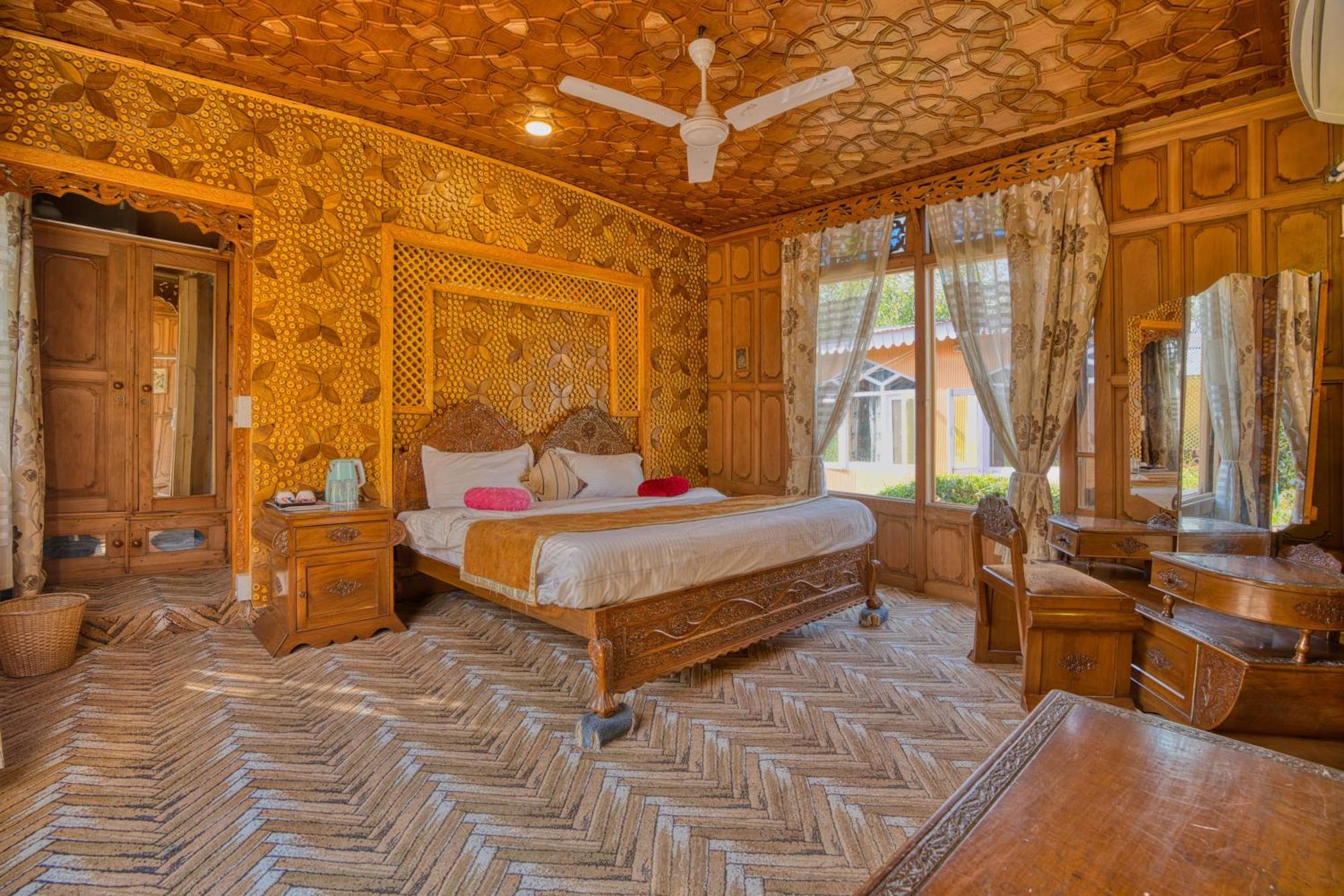 Best View Group Of Houseboats Srīnagar Екстериор снимка