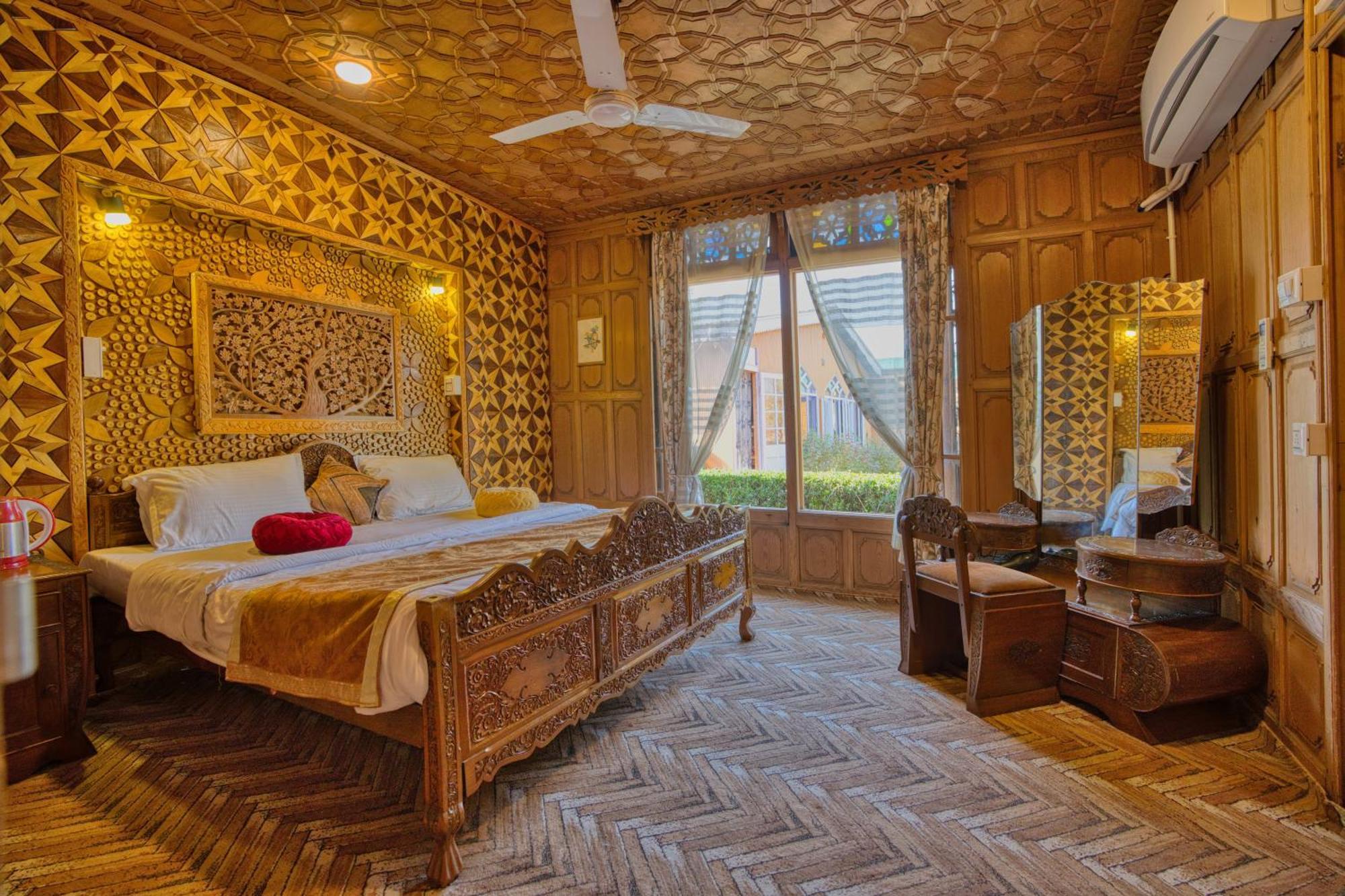 Best View Group Of Houseboats Srīnagar Екстериор снимка