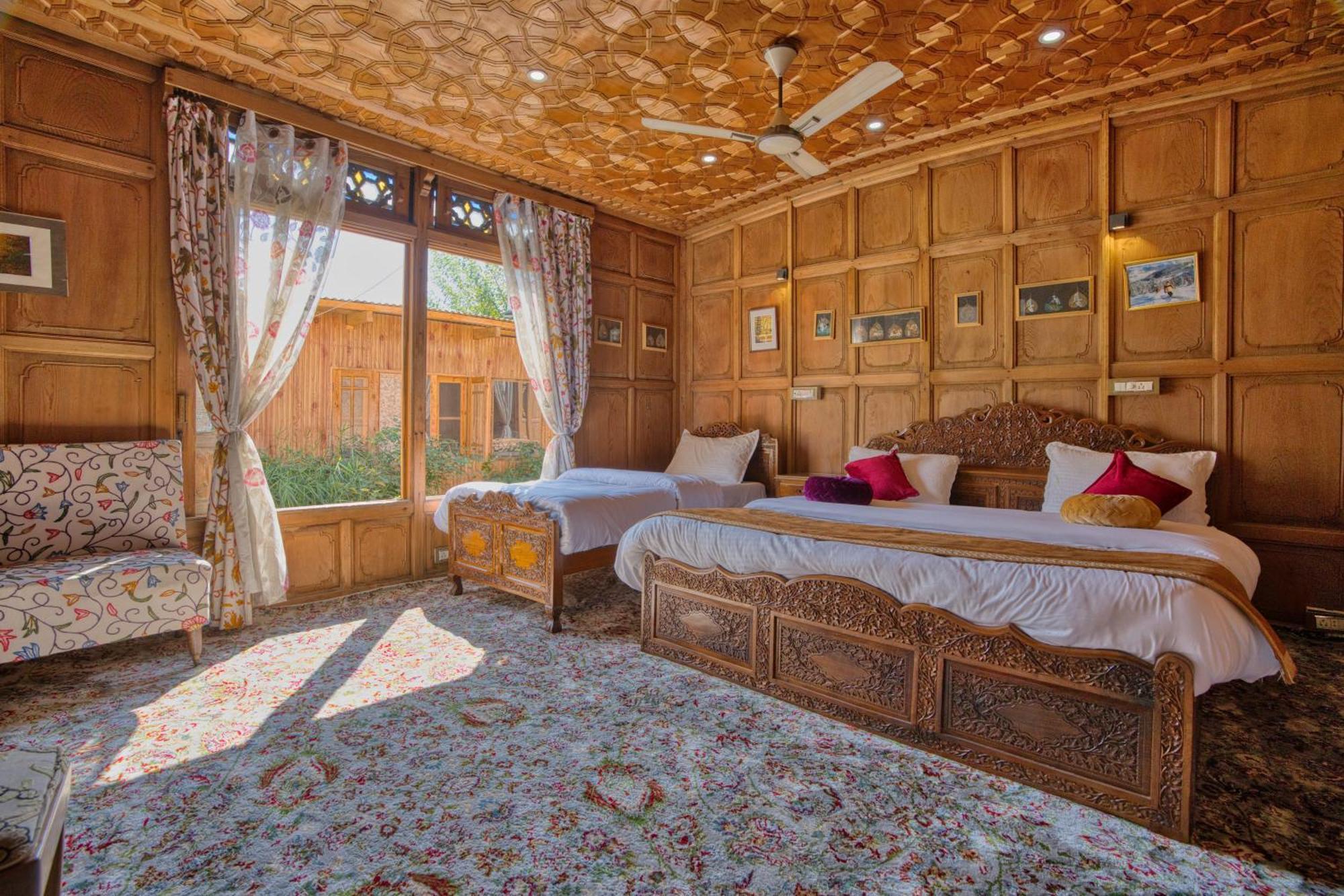 Best View Group Of Houseboats Srīnagar Екстериор снимка