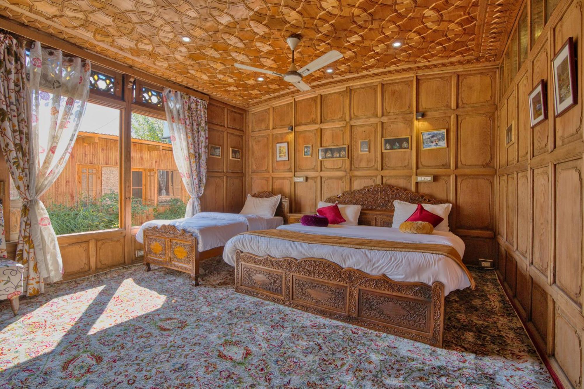 Best View Group Of Houseboats Srīnagar Екстериор снимка